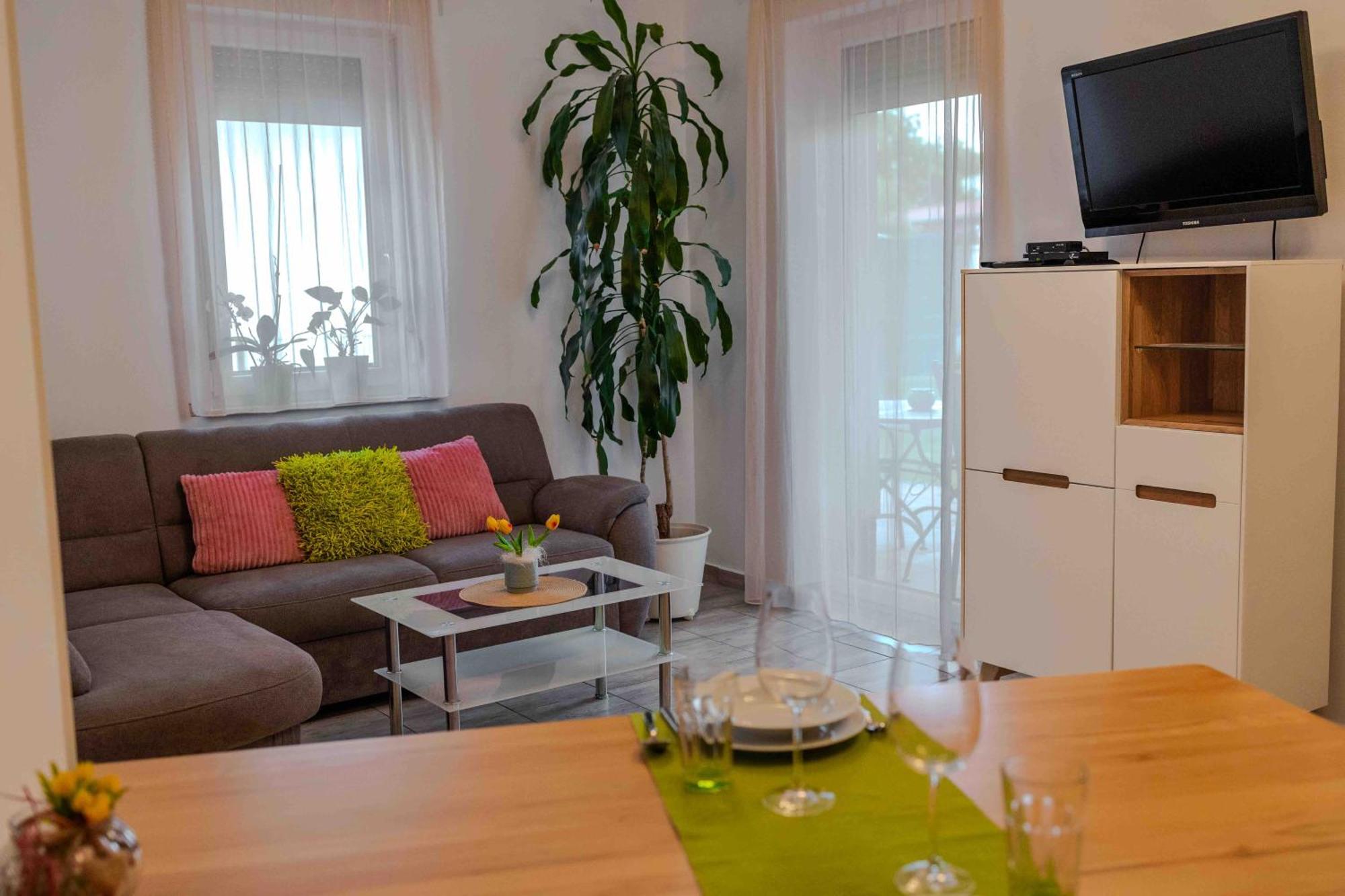 Orchidea Apartman Mosonmagyarovar Exterior foto